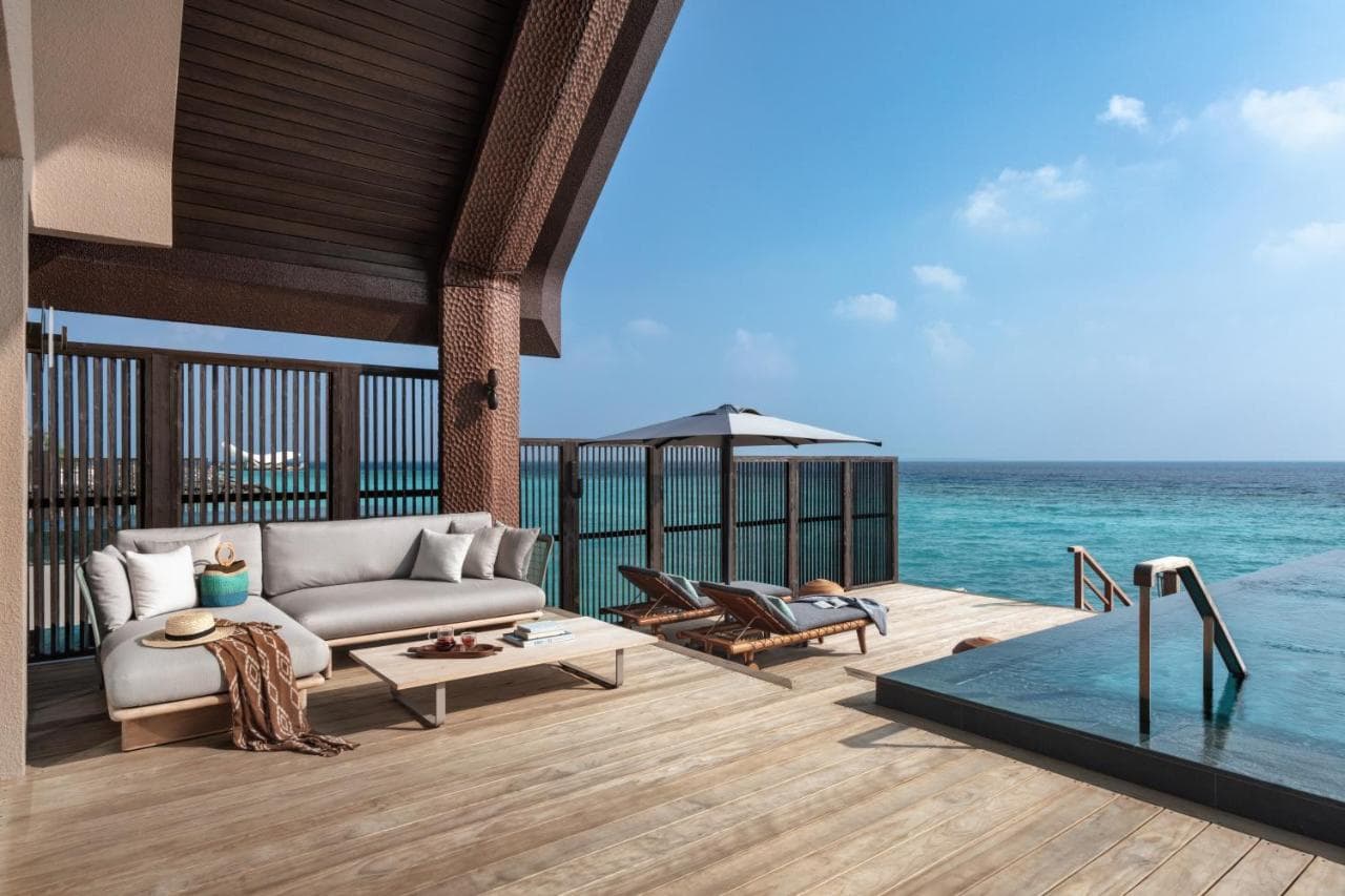 JOALI BEING pool view